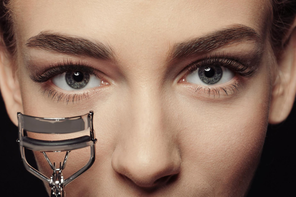 The Benefits of Using Eyelash Separators: Achieving Clump-Free Lashes