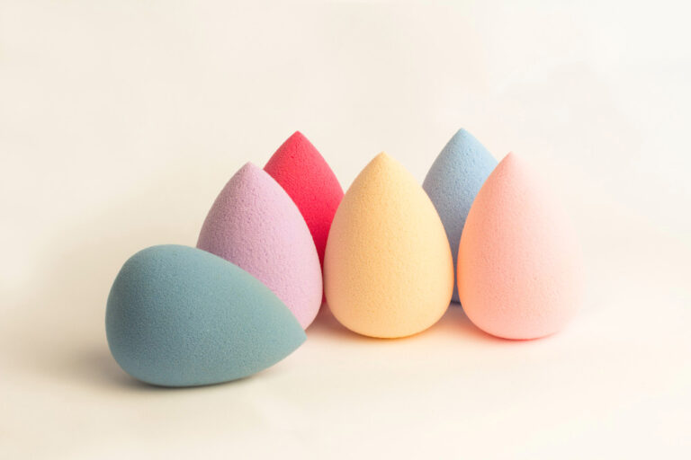 Best Premium Beauty Sponges in Dubai and the UAE: Top Shapes and Densities