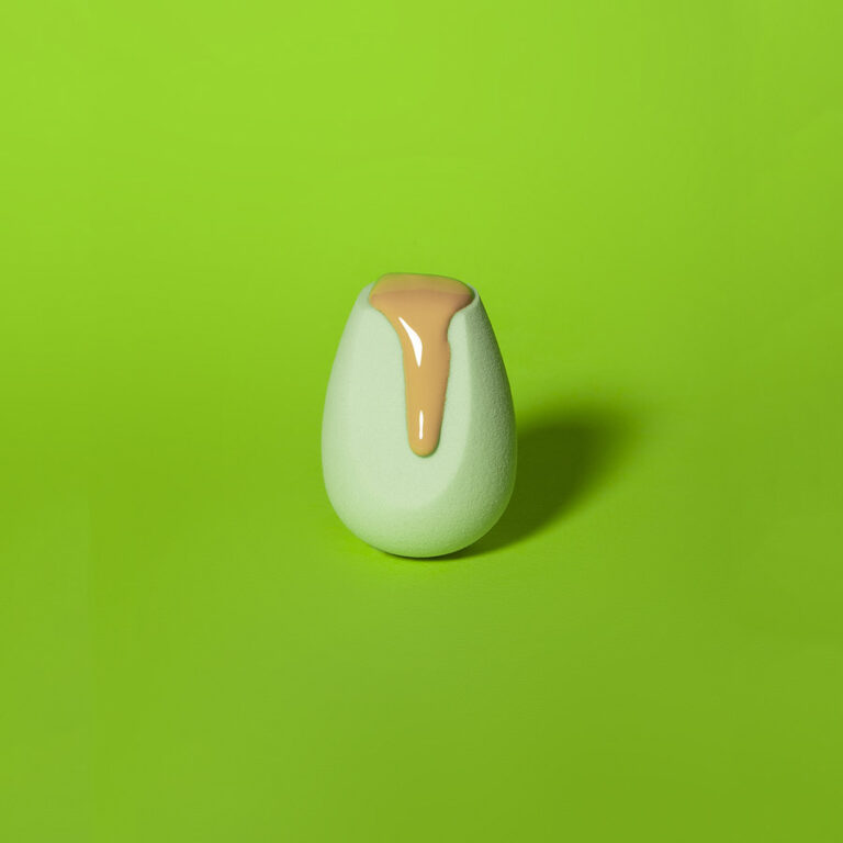 Green Makeup Sponge - Foundation Blender
